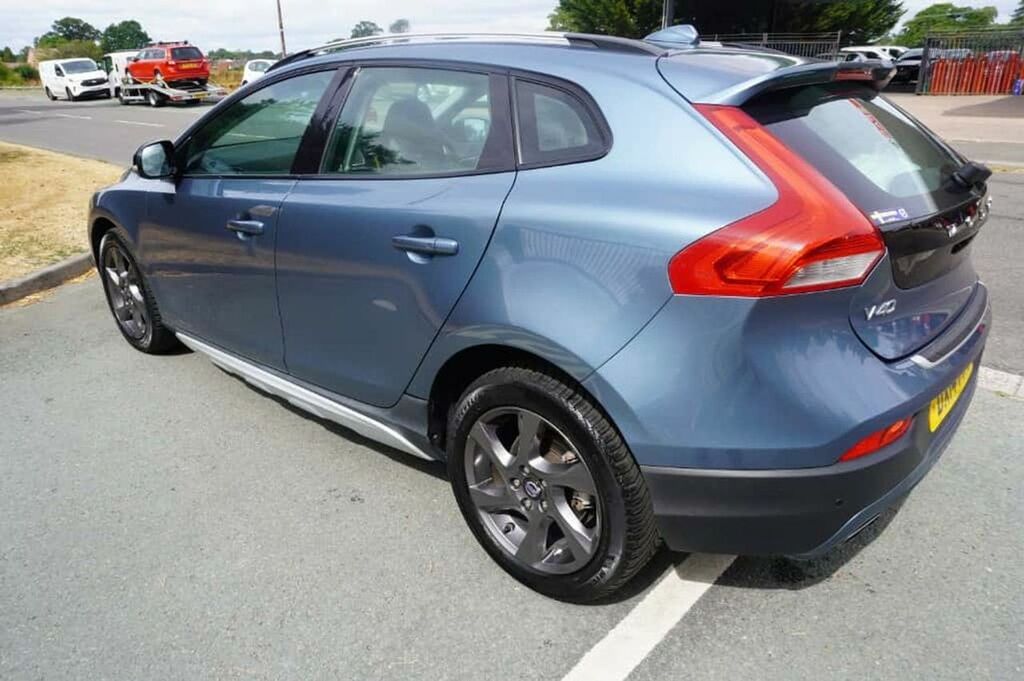 Volvo V40 Cross Country 2.0 T5 Cross Country Blue #5