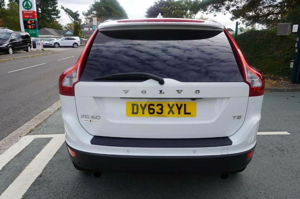Volvo XC60 2.0 T5 Se Lux Safety Package White #6
