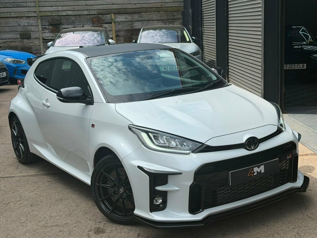 Toyota Yaris 1.6T Gr Circuit Hatchback Awd Eu MK71KUU White #3