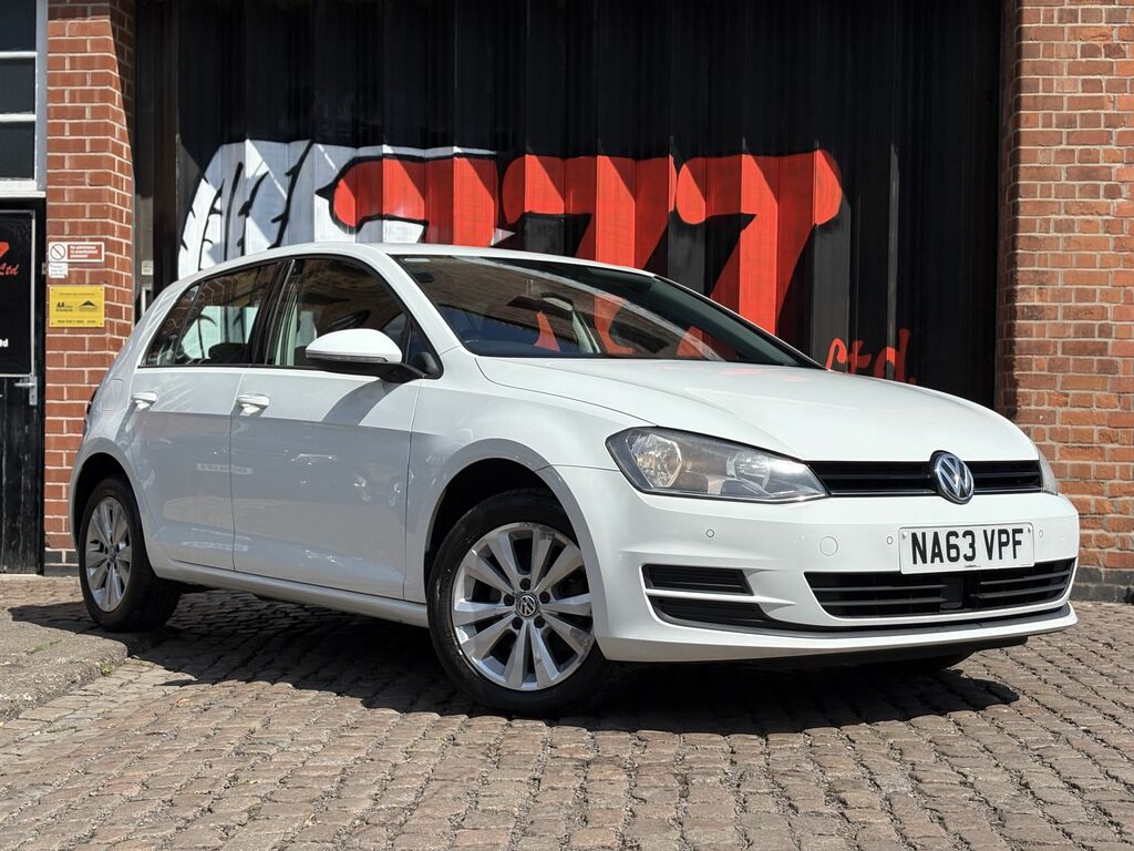 Volkswagen Golf 2013 1.4 Tsi Bluemotion Tech Se Hatchback Petr White #5