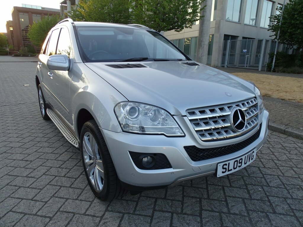 Mercedes-Benz M Class 3.0 Ml320 Cdi V6 Sport Suv Tiptronic 4W Silver #2
