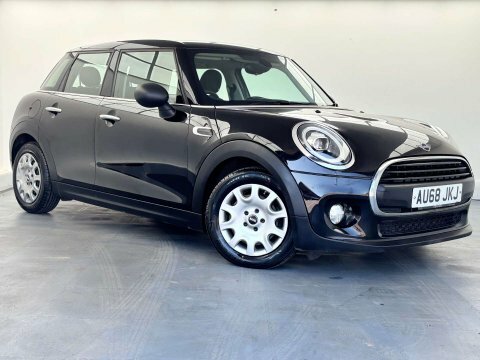 Mini Hatch 1.5 One AU68JKJ Black #2