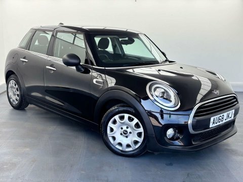 Mini Hatch 1.5 One Black