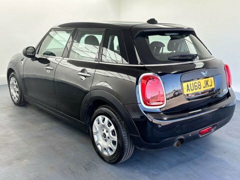 Mini Hatch 1.5 One AU68JKJ Black #6