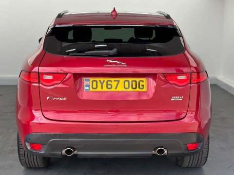 Jaguar F-Pace 2.0 F-pace R-sport Red #5