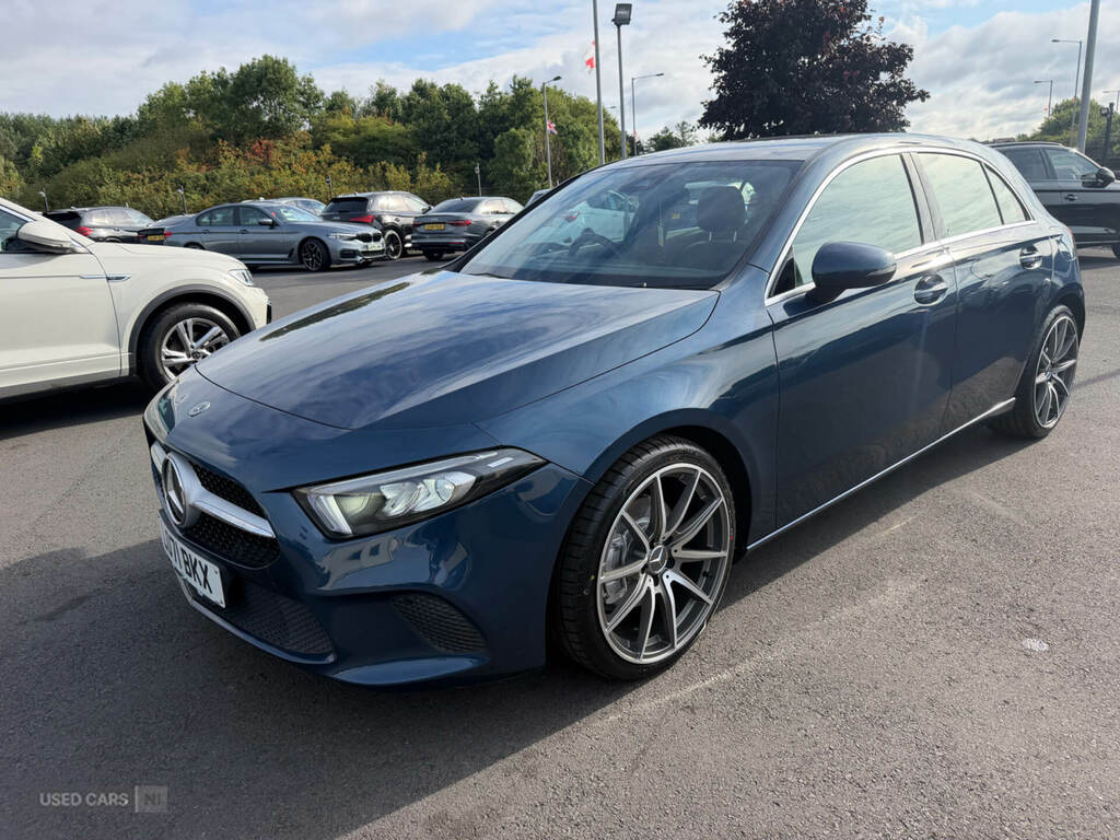 Mercedes-Benz A Class A180d 2.0 Sport Blue #6