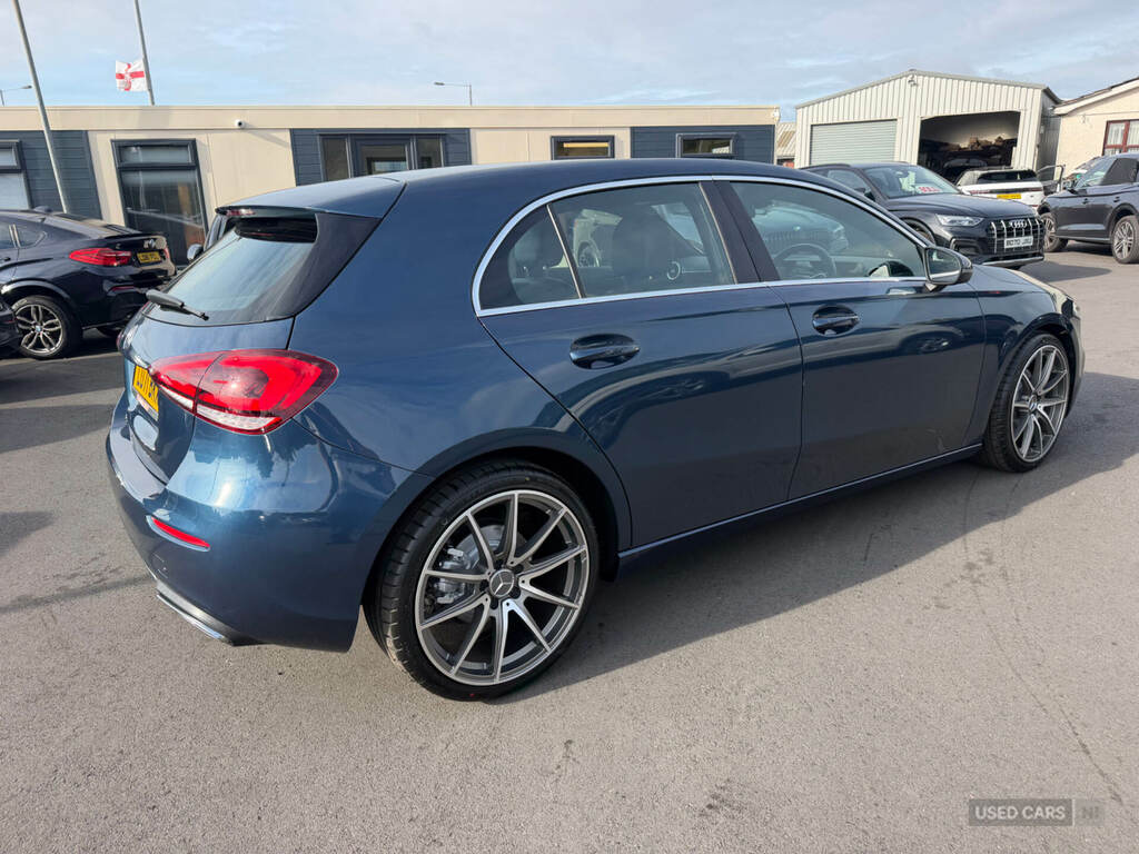 Mercedes-Benz A Class A180d 2.0 Sport Blue #2