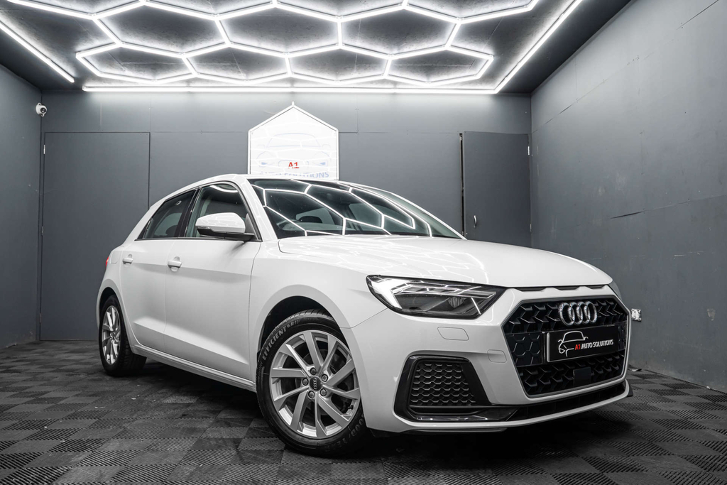 Audi A1 Sportback 30 Tfsi Sport White