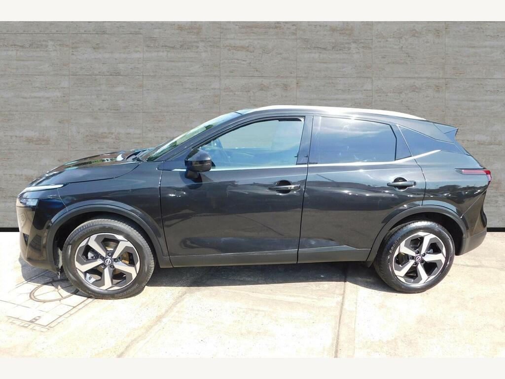 Nissan Qashqai 1.3 Dig-t Mhev N-connecta Euro 6... LY23HZK Black #4