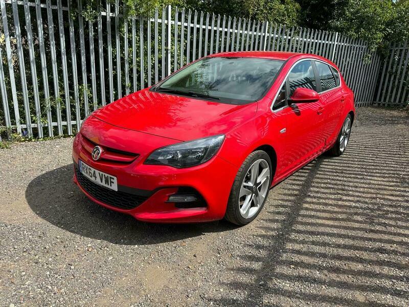 Vauxhall Astra 1.4T 16V Limited Edition Red #4