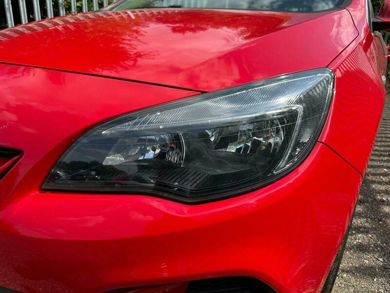 Vauxhall Astra 1.4T 16V Limited Edition Red #5