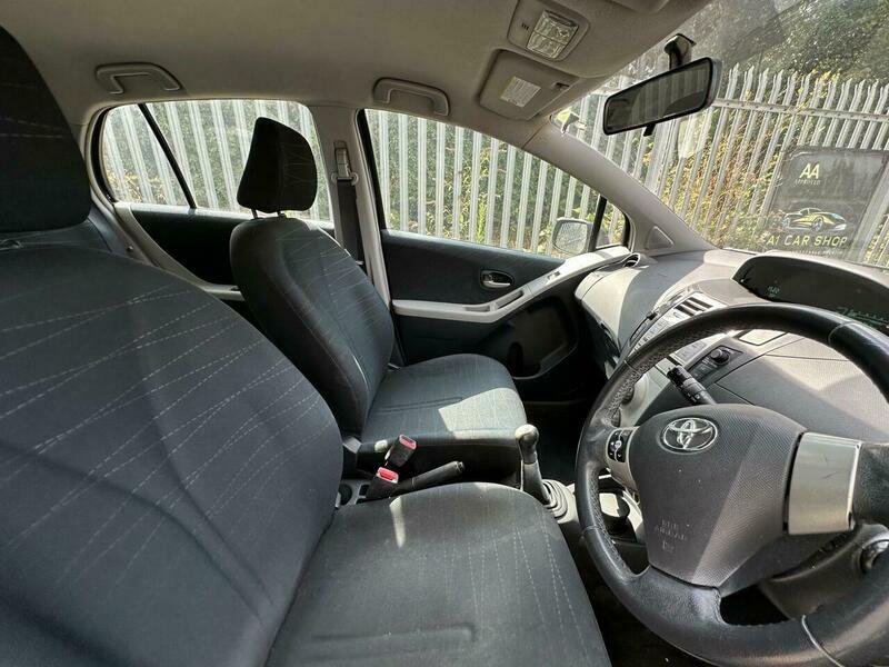 Toyota Yaris Yaris Tr Red #10
