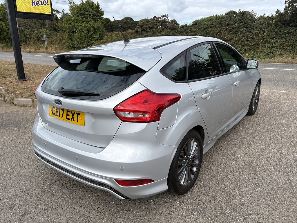 Ford Focus 1.0T Ecoboost Titanium X Estate Silver #4