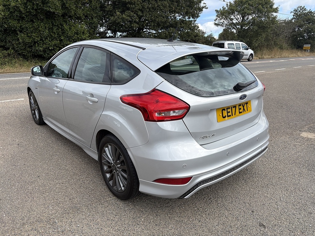 Ford Focus 1.0T Ecoboost Titanium X Estate Silver #2