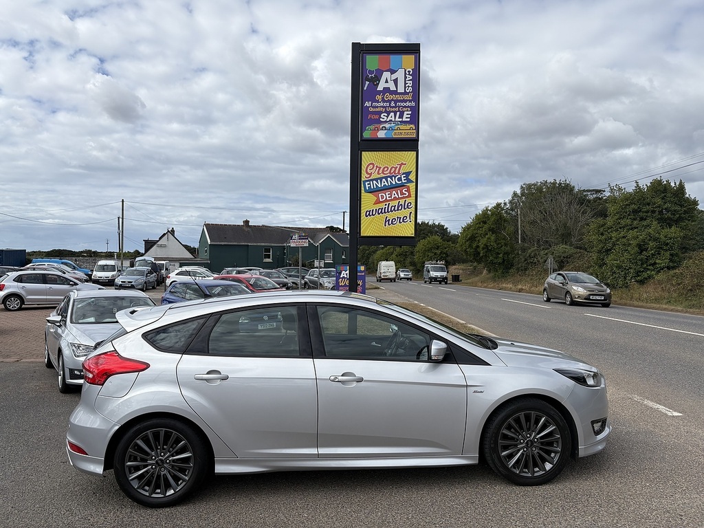 Ford Focus 1.0T Ecoboost Titanium X Estate Silver #5