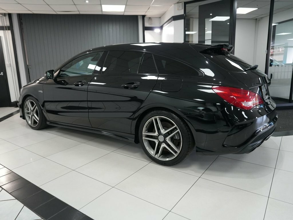 Mercedes-Benz CLA Class 2L Amg Black #4