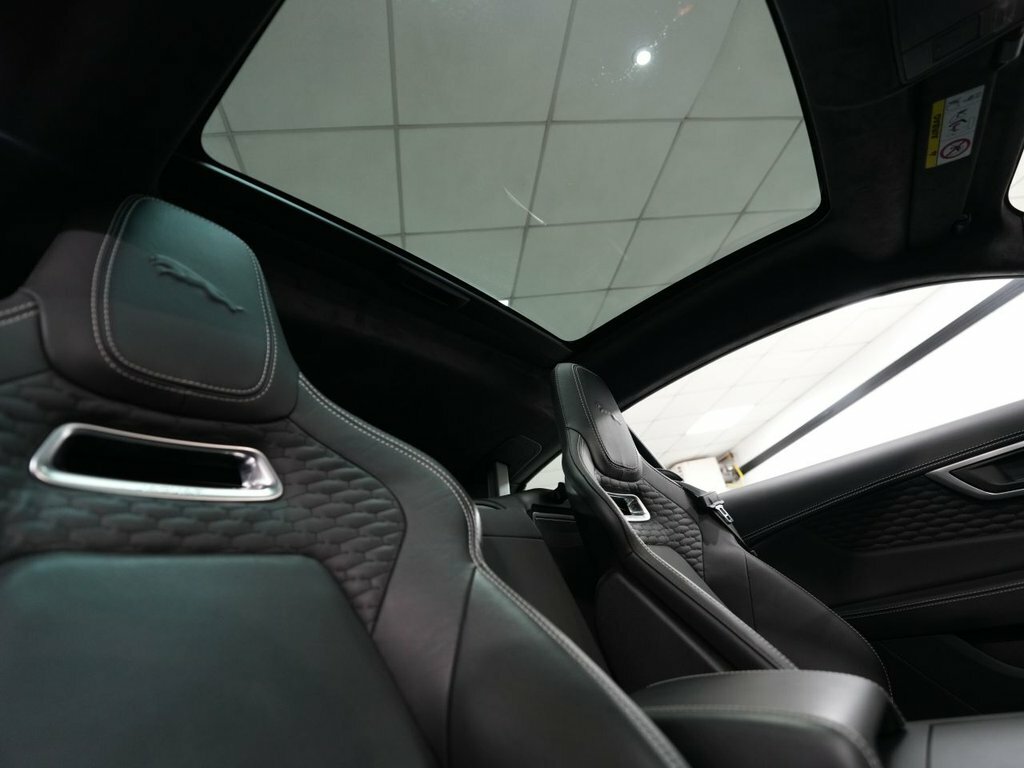 Jaguar F-Type 2L First Edition Black #3