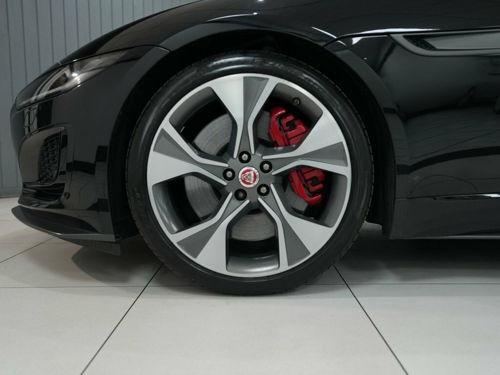 Jaguar F-Type 2L First Edition Black #5