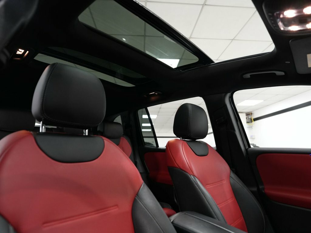Mercedes-Benz GLB Class 2L Amg Black #3
