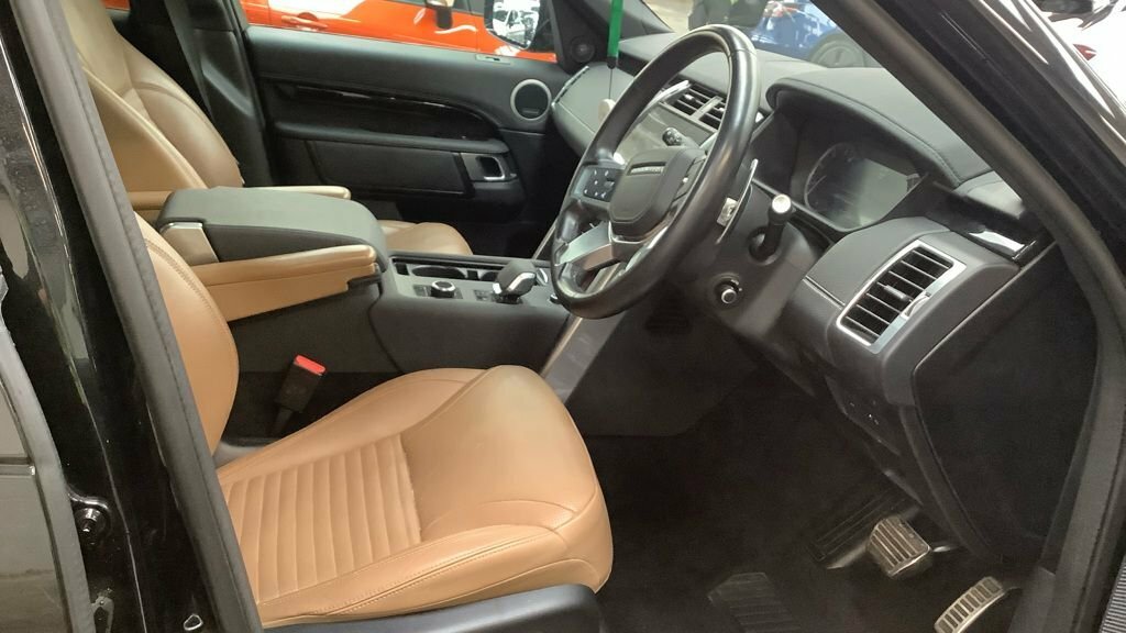 Land Rover Discovery 3L R-dynamic Hse Black #4