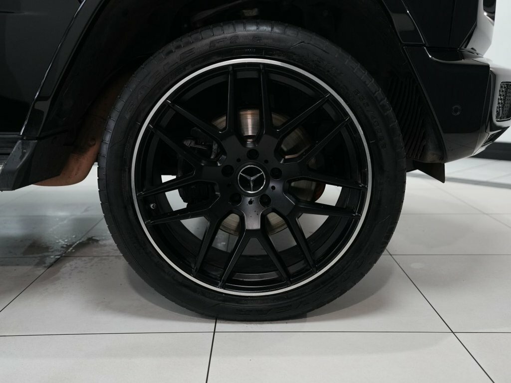 Mercedes-Benz G Class G63 Carbon Edition 9G-tronic Black #10