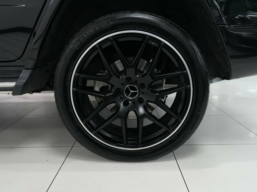 Mercedes-Benz G Class G63 Carbon Edition 9G-tronic Black #28