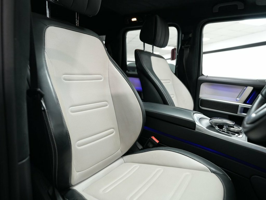 Mercedes-Benz G Class G63 Carbon Edition 9G-tronic Black #17