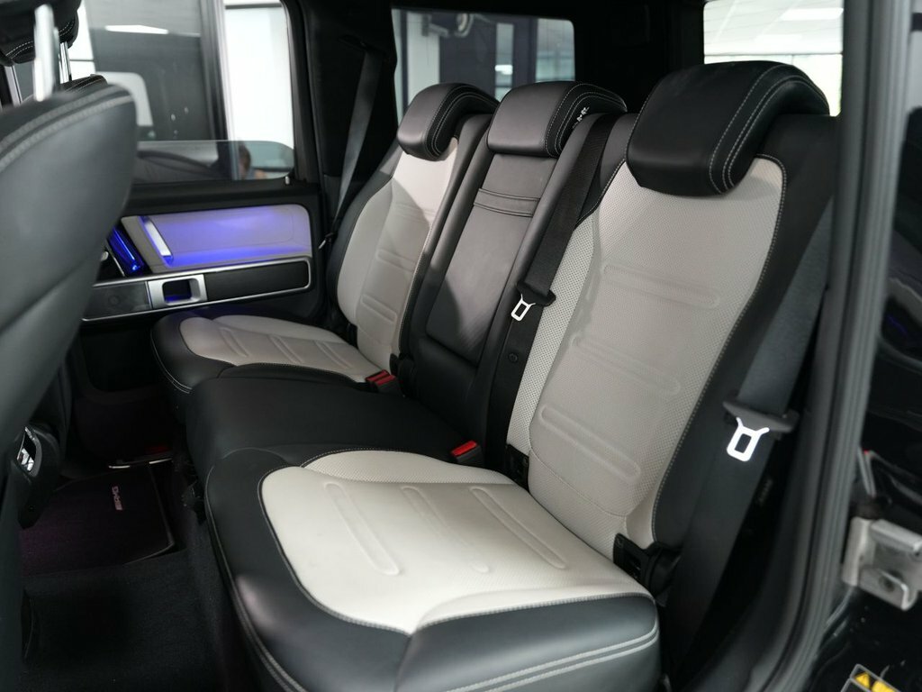 Mercedes-Benz G Class G63 Carbon Edition 9G-tronic Black #27