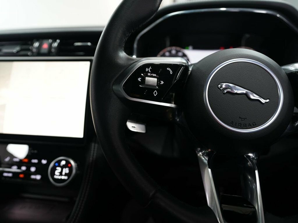 Jaguar F-Pace Jaguar 5.0 V8 550 Svr Awd Estate Red #23