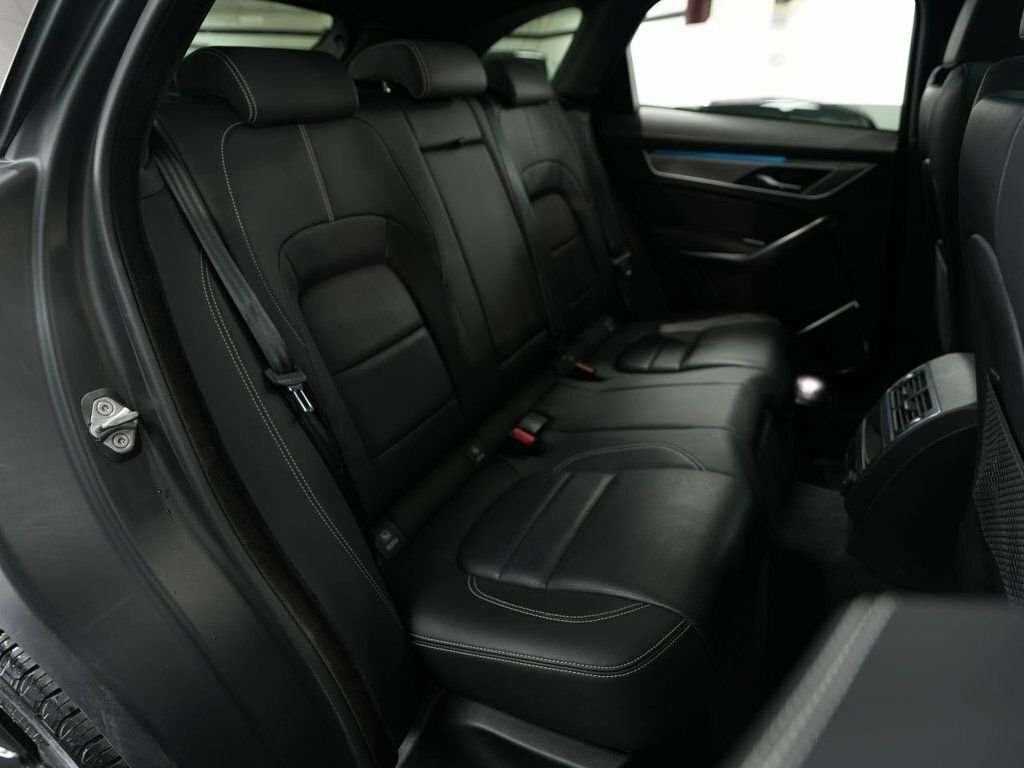 Jaguar F-Pace Jaguar 5.0 V8 550 Svr Awd Estate Red #15
