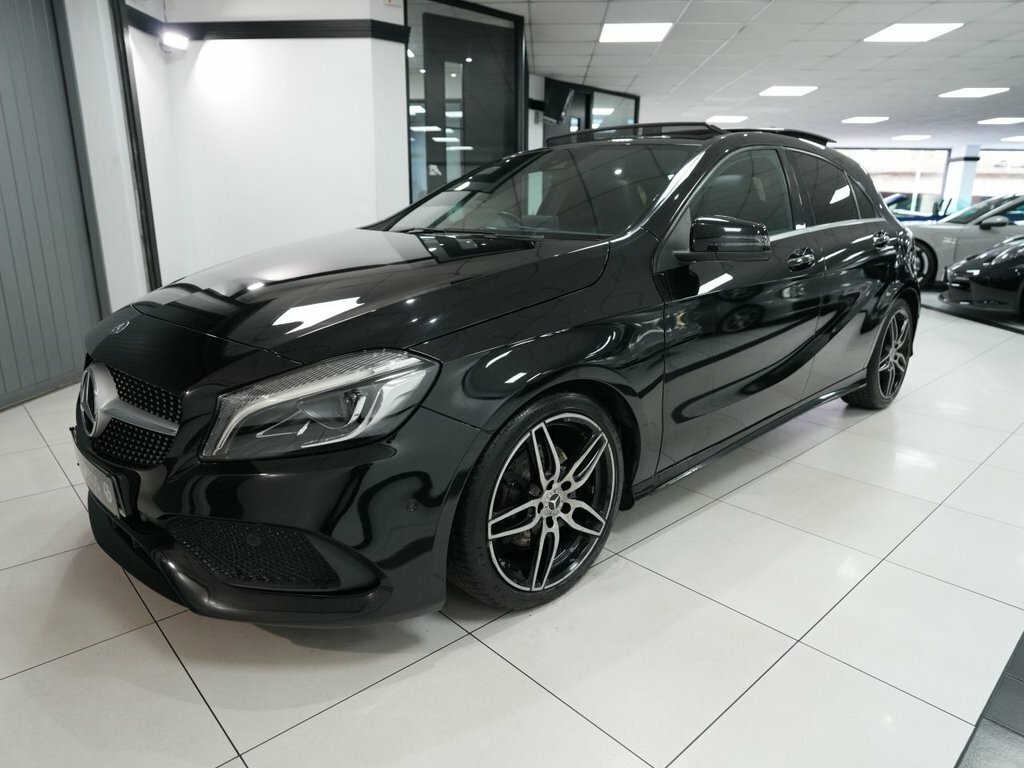 Mercedes-Benz A Class 1.6L Amg Line Black #4