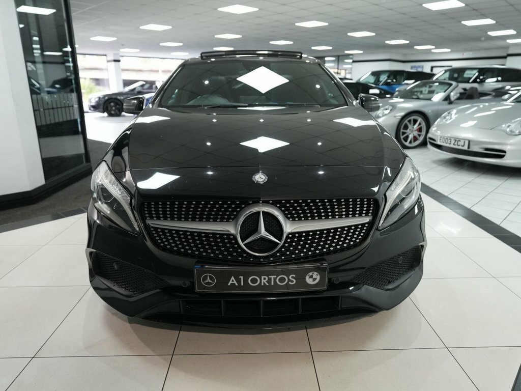 Mercedes-Benz A Class 1.6L Amg Line Black #2