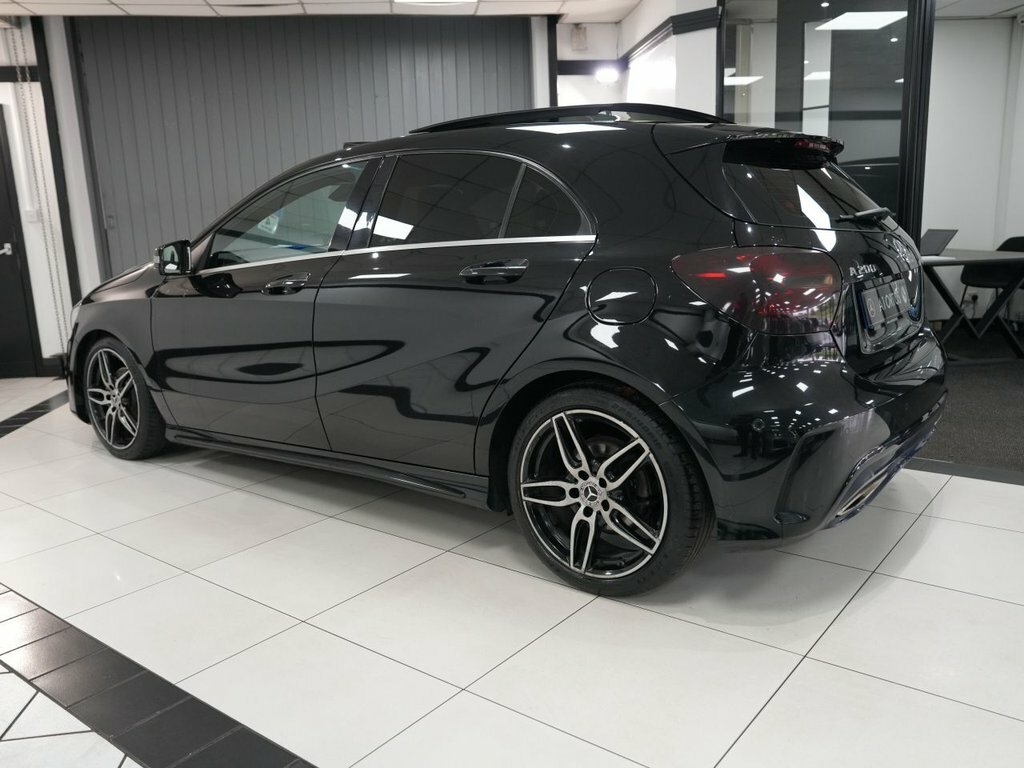 Mercedes-Benz A Class 1.6L Amg Line Black #5