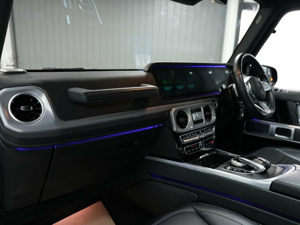 Mercedes-Benz G Class G400d Amg Line Premium 9G-tronic Black #25