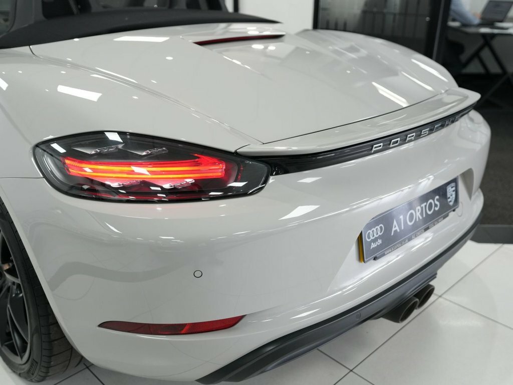 Porsche 718 Boxster 2.5L 2.5T Gts Gpf Convertible Pdk Euro Red #23