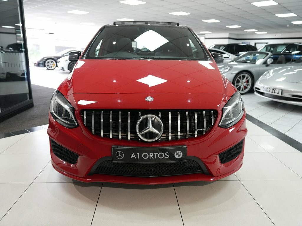 Mercedes-Benz B Class 2.1L Amg Line Red #2