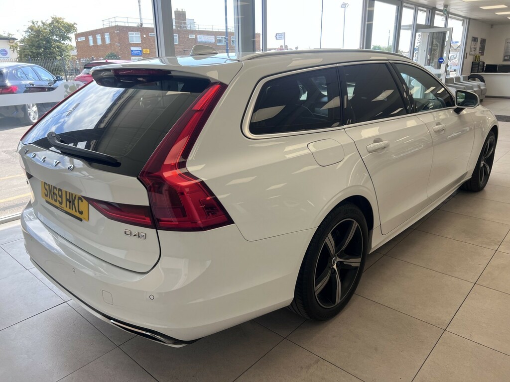 Volvo V90 2.0 R-design D4 White #5