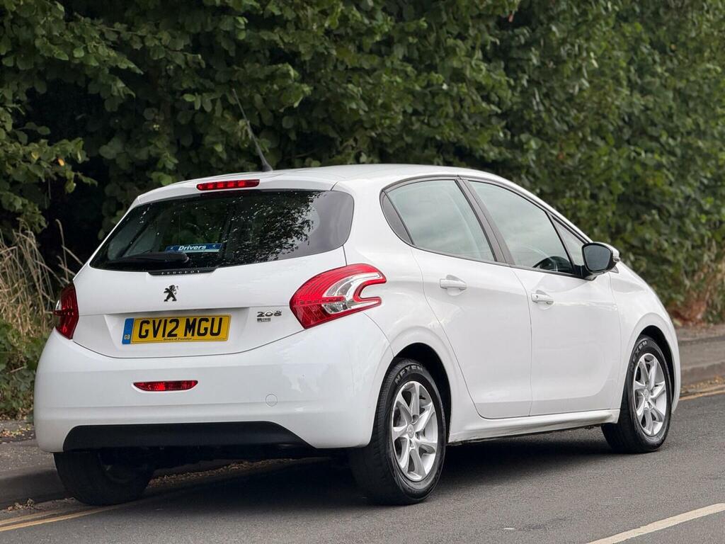 Peugeot 208 1.6 E-hdi Active Euro 5 Ss White #5