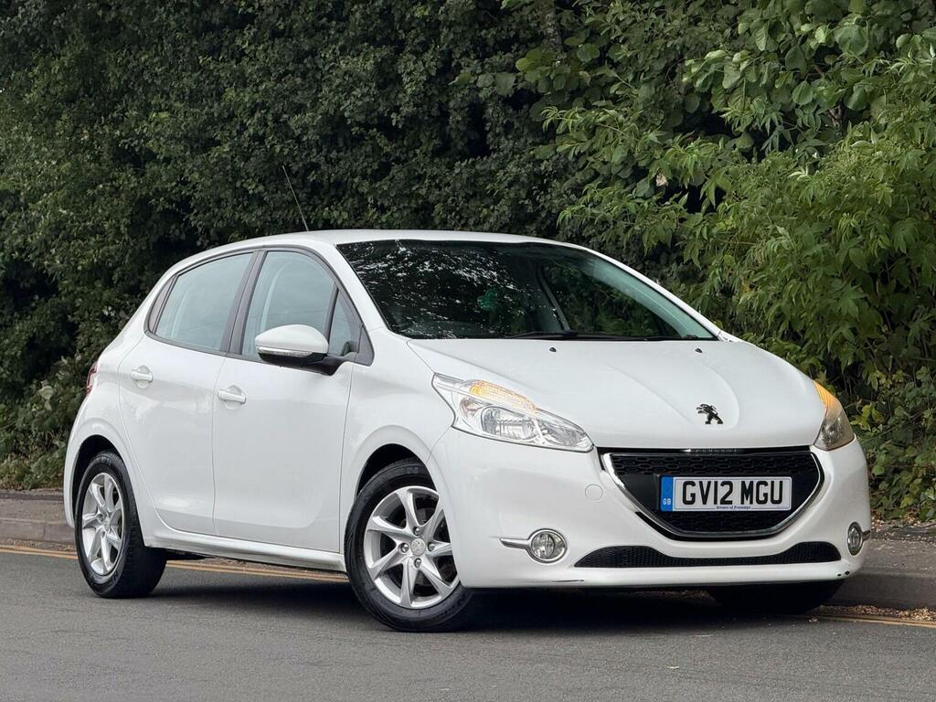 Peugeot 208 1.6 E-hdi Active Euro 5 Ss White #2