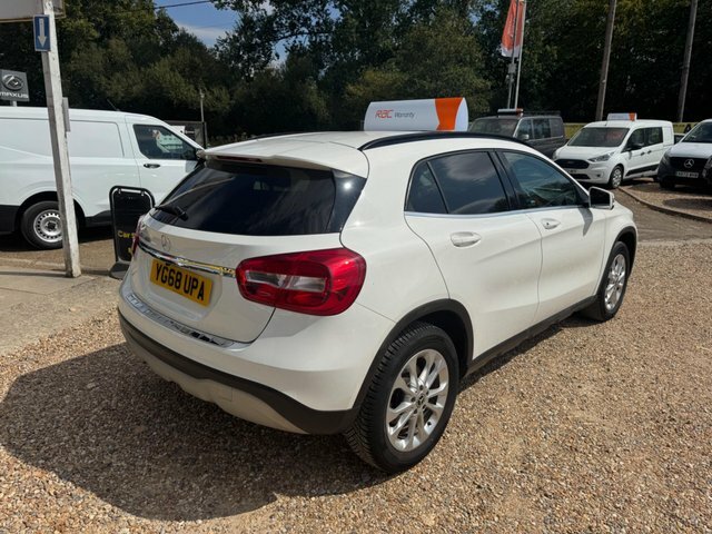 Mercedes-Benz GLA Class Gla200 Se Euro 6 White #4