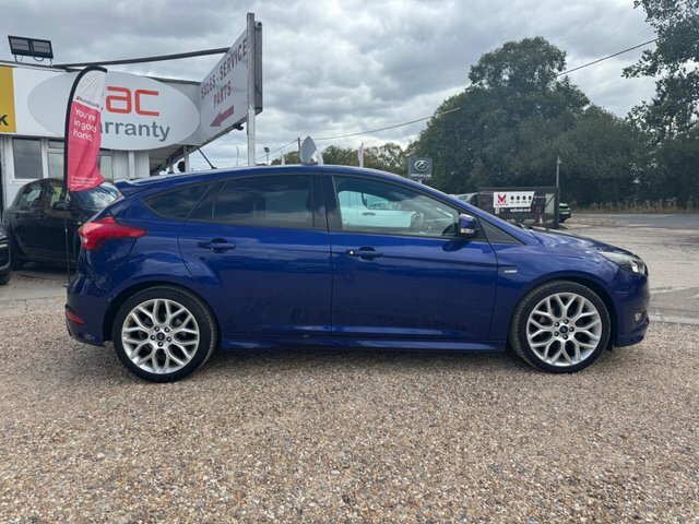 Ford Focus Ecoboost St-line Euro 6 Blue #4