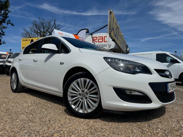 Vauxhall Astra 16V Excite Euro 5 White #4