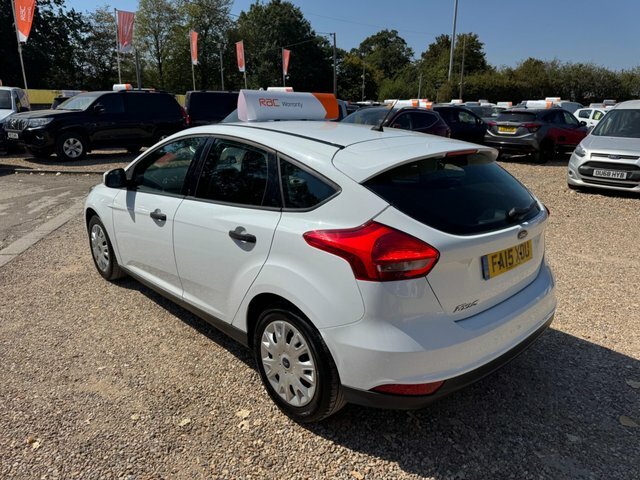 Ford Focus Studio 5dr White #6