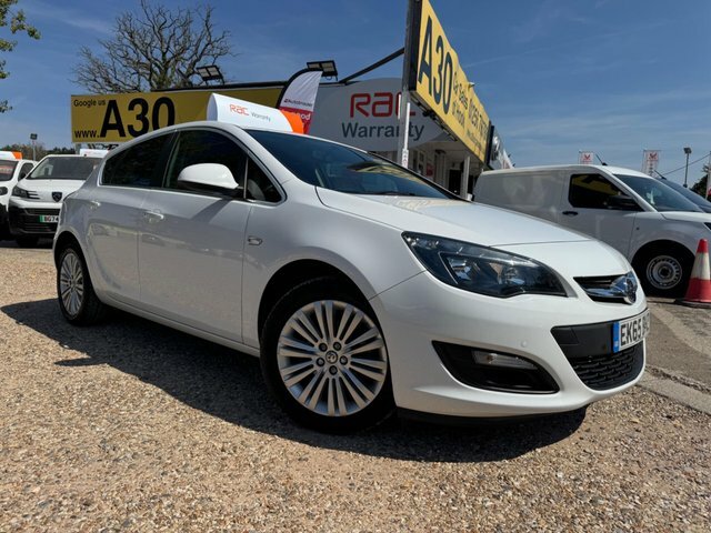 Vauxhall Astra Excite Euro 6 White