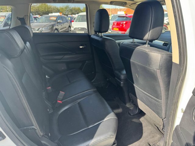Mitsubishi Outlander 2.0H 12Kwh Gx3h Cvt 4Wd Euro 5 Ss White #22