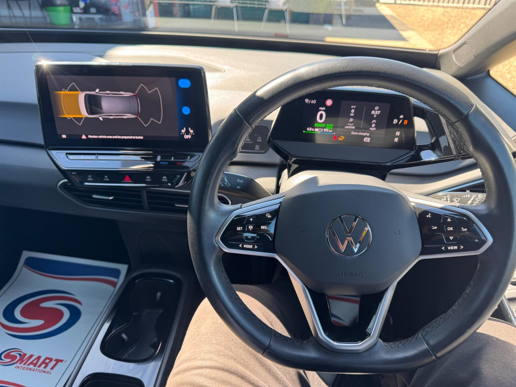 Volkswagen ID.3 Family 58Kwh Pro 145Ps 18 East White #33