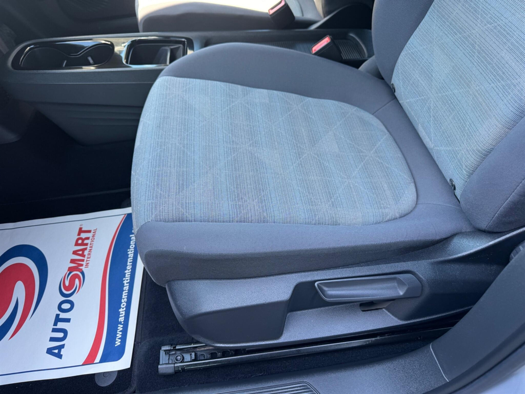 Volkswagen ID.3 Family 58Kwh Pro 145Ps 18 East White #36