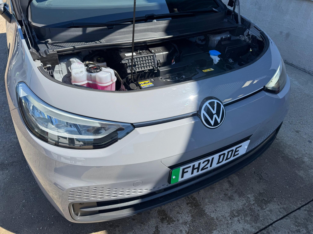Volkswagen ID.3 Family 58Kwh Pro 145Ps 18 East White #37