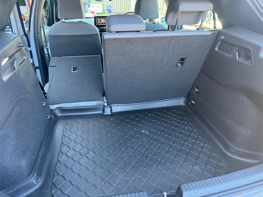 Volkswagen ID.3 Family 58Kwh Pro 145Ps 18 East White #30