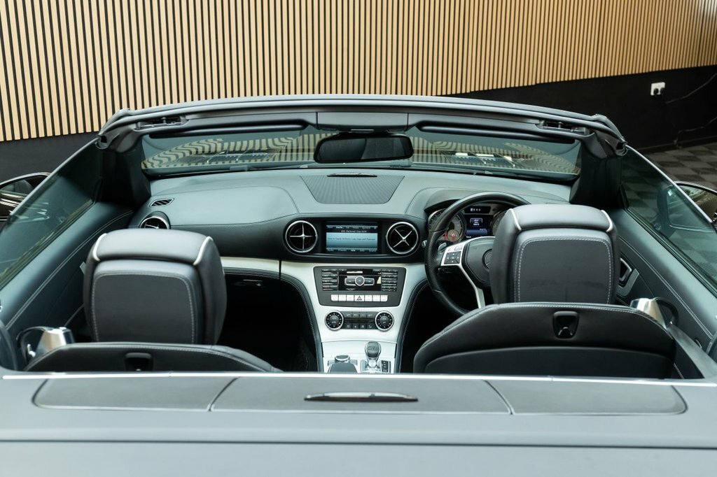 Mercedes-Benz SL Class Sl 400 Amg Sport #13